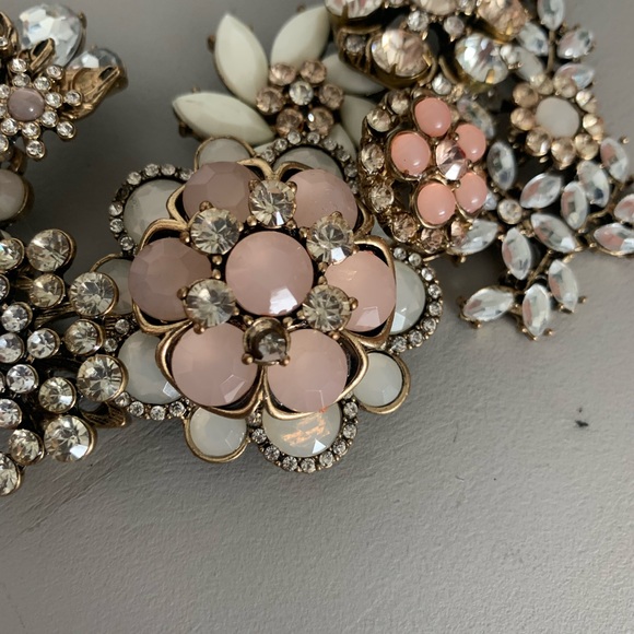 Floral Necklace - Picture 4 of 4